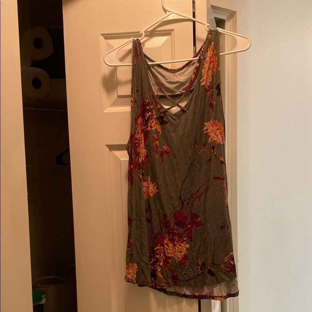Floral Sleeveless Top - Gray and Pink